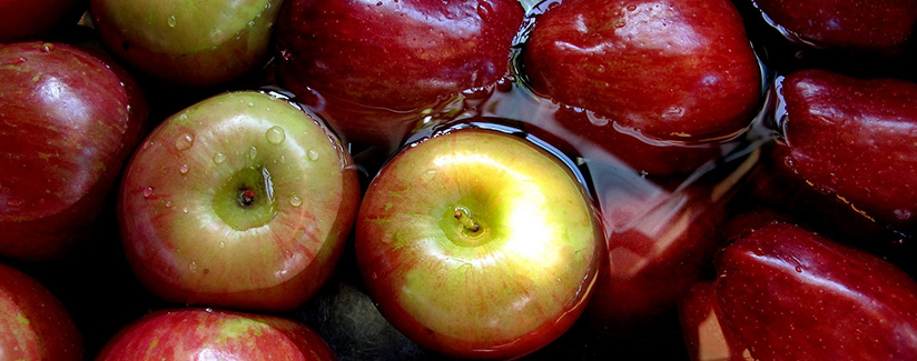 Vinegar Soak - Washing Apple before eating