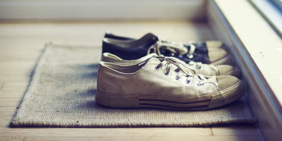 how to clean the soles of your shoes